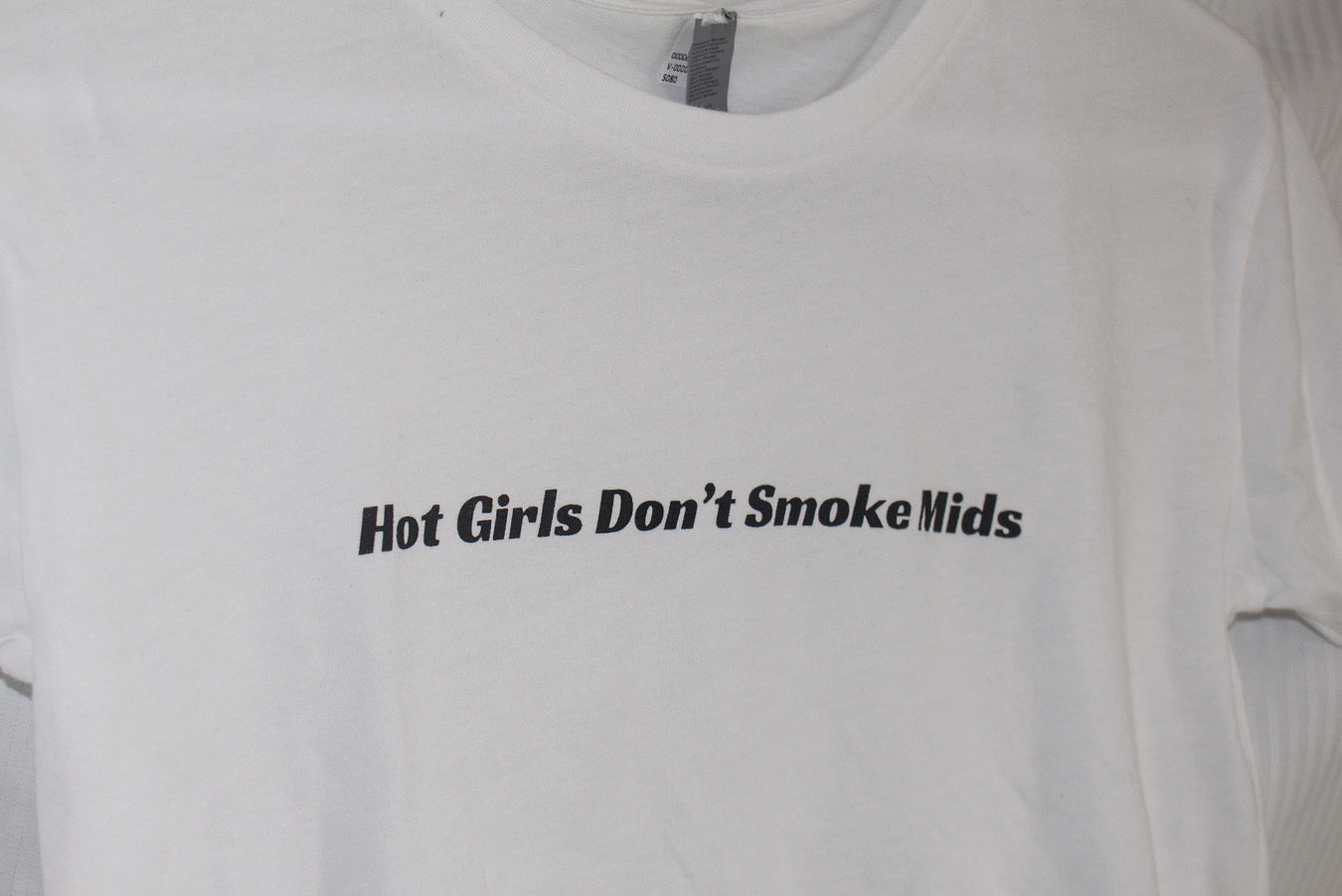 Hot Girls Cropped T-Shirt